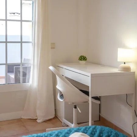 Bright & Cozy House With Terrace By Hostwise شقة *
