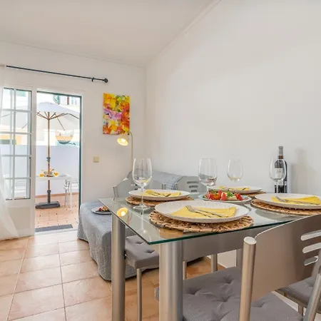 Holiday home Hostwise - Bright & Cozy House With Terrace Conceicao (Faro)