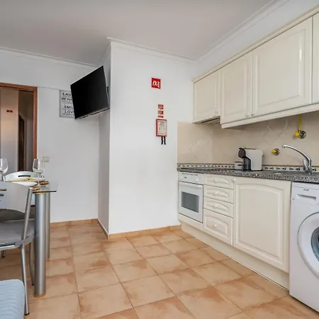 Hostwise - Bright & Cozy House With Terrace Holiday home