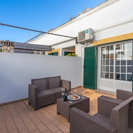 Holiday home Hostwise - Bright & Cozy House With Terrace *